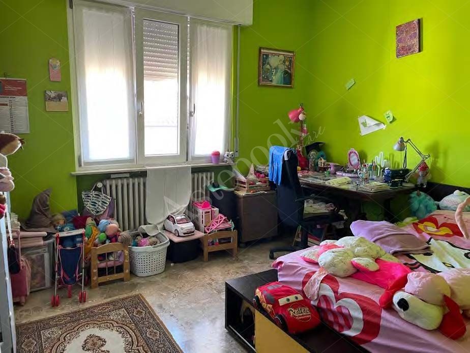 Quota di proprietà pari ad 1/2 di appartamento al secondo piano di 161 mq in Robbiate