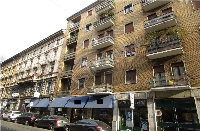 Locale commerciale ad uso pasticceria in Milano