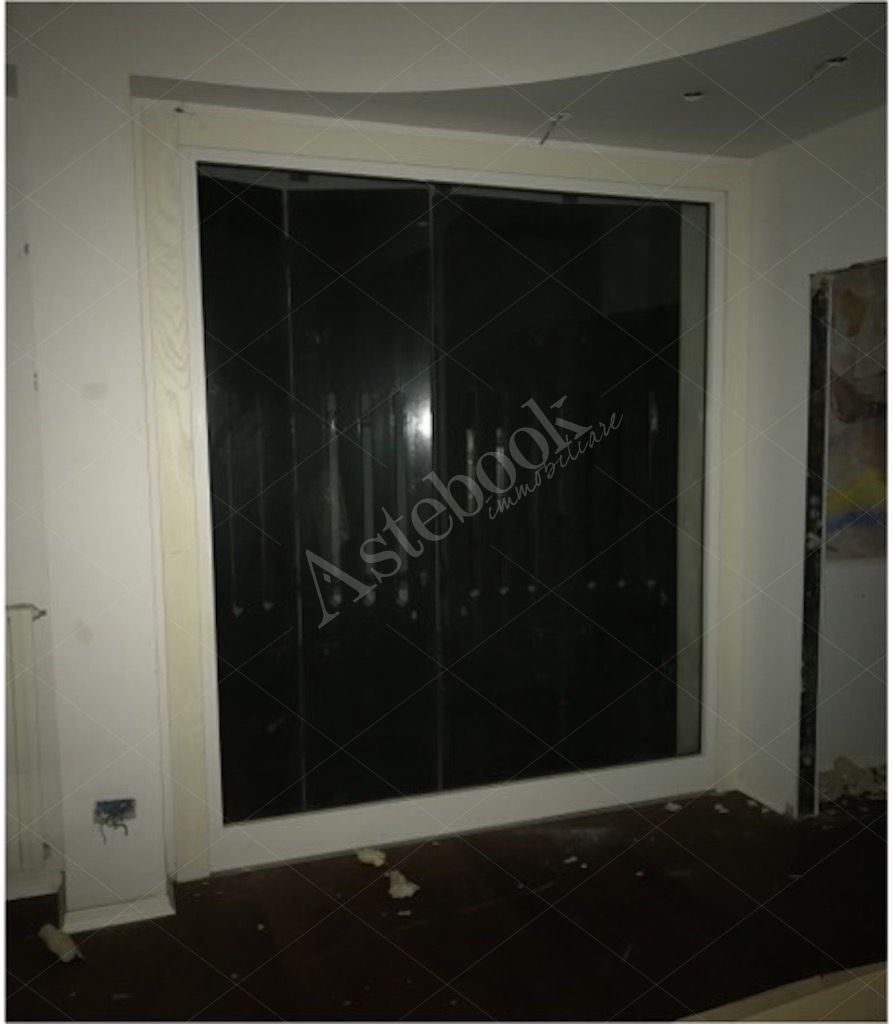 Unit� immobiliare di tipo commerciale al piano terra in Castiglione della Pescaia