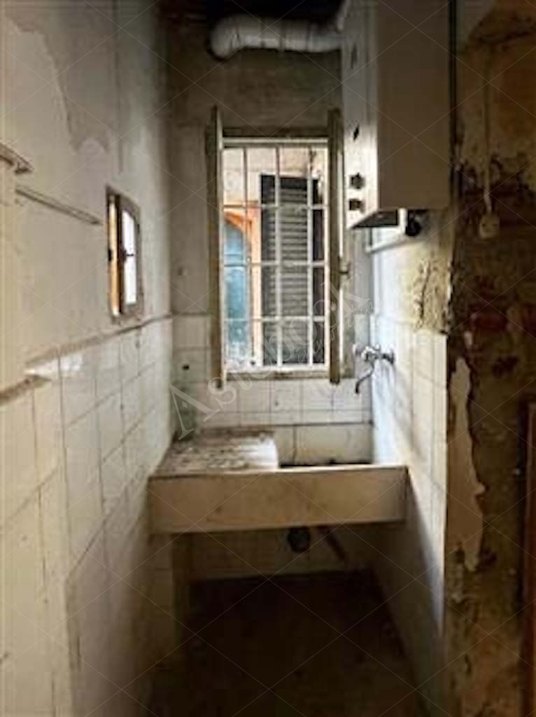 Fabbricato a rustico con locale deposito in Albavilla