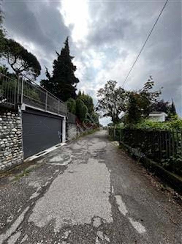 Terreno residenziale 3.276 mq in Tavernerio