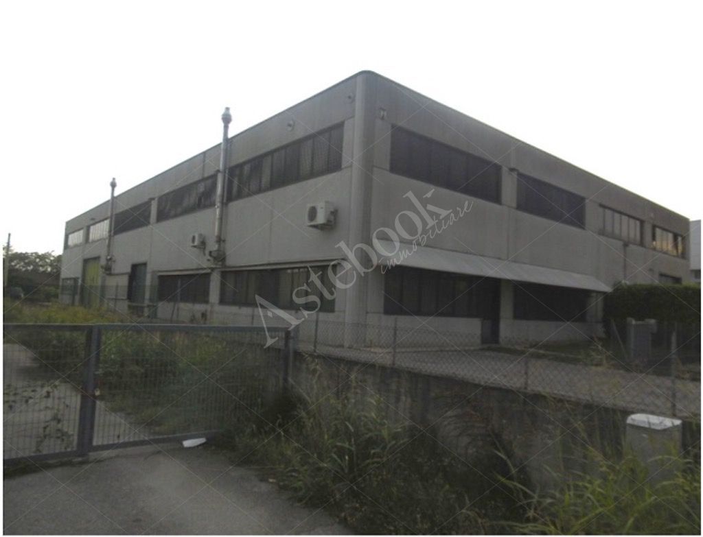 Porzione di capannone industriale in Sandrigo