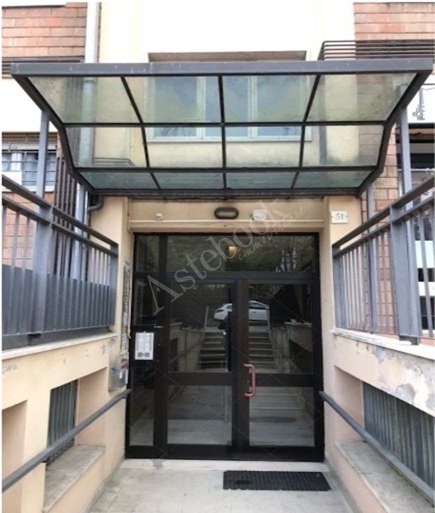 Ufficio di 140 mq al primo piano in Perugia 