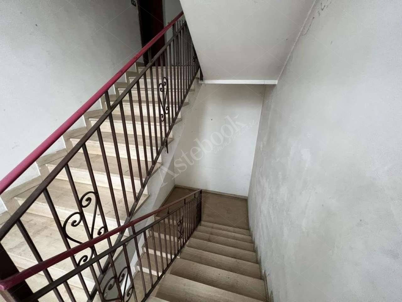 Porzione di fabbricato residenziale da ristrutturare in Lentate sul Seveso 