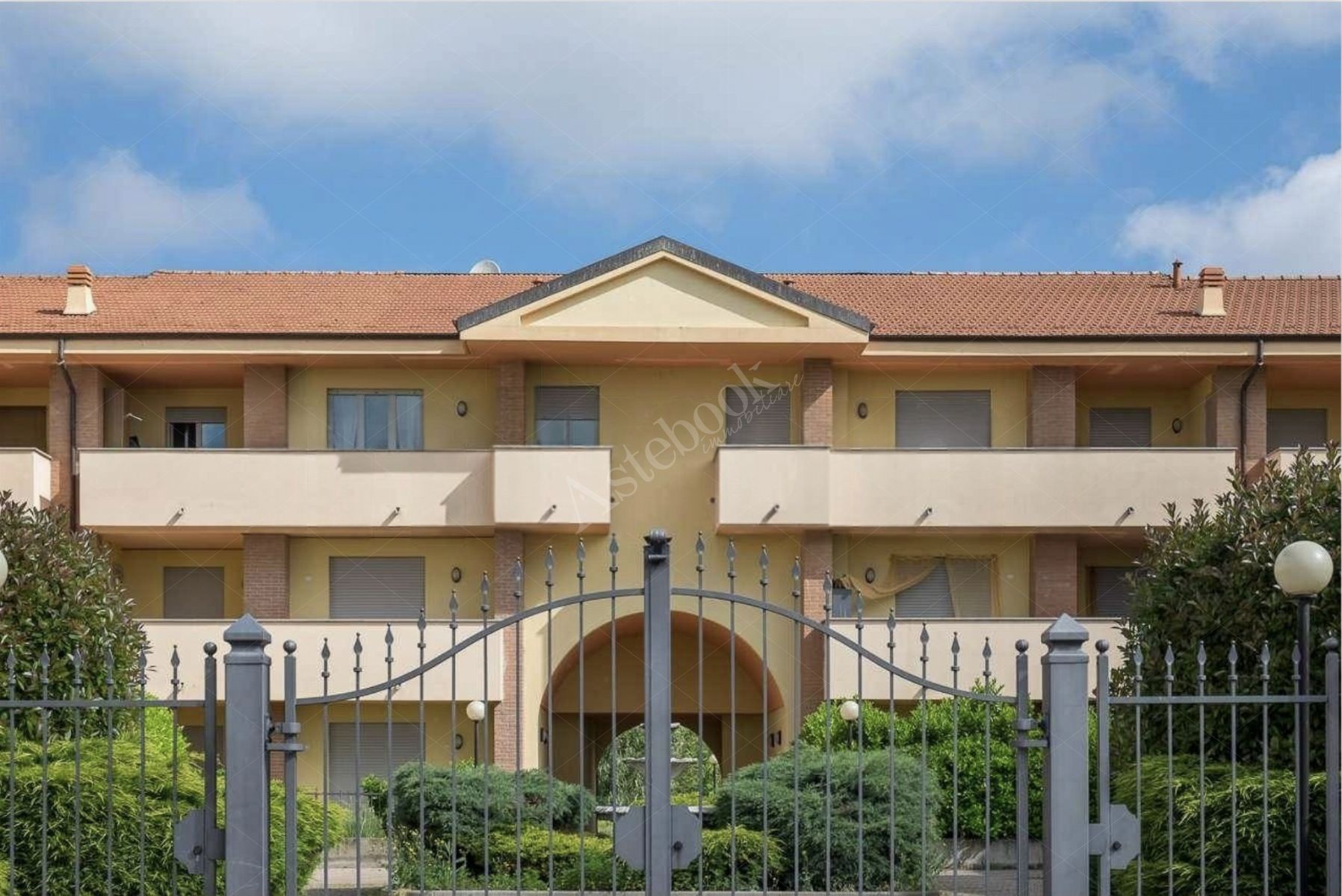 Tre unit� residenziali con pertinenze nel complesso Residenza la Corte in Alessandria 