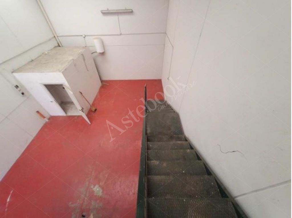 Unit� a destinazione artigianale - produttiva ad uso laboratorio in Settimo Torinese