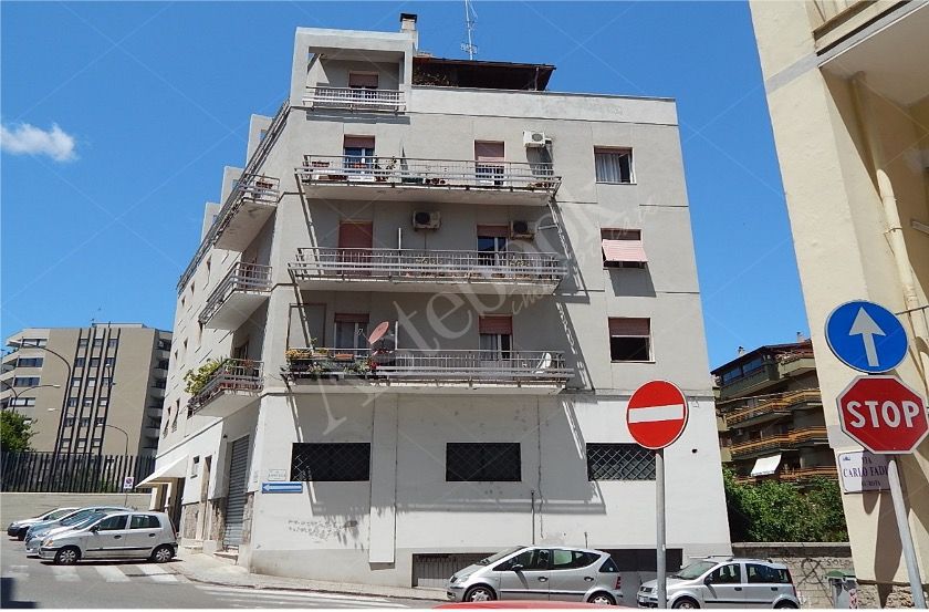 Laboratorio al piano terra in Sassari
