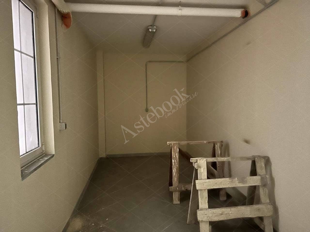 Unit� immobiliare ad uso deposito al piano terra con terrazzo in Martina Franca