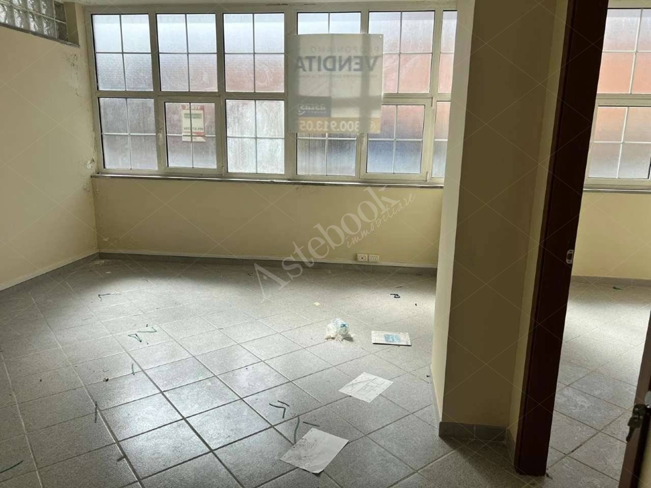 Unit� immobiliare ad uso deposito al piano terra con terrazzo in Martina Franca