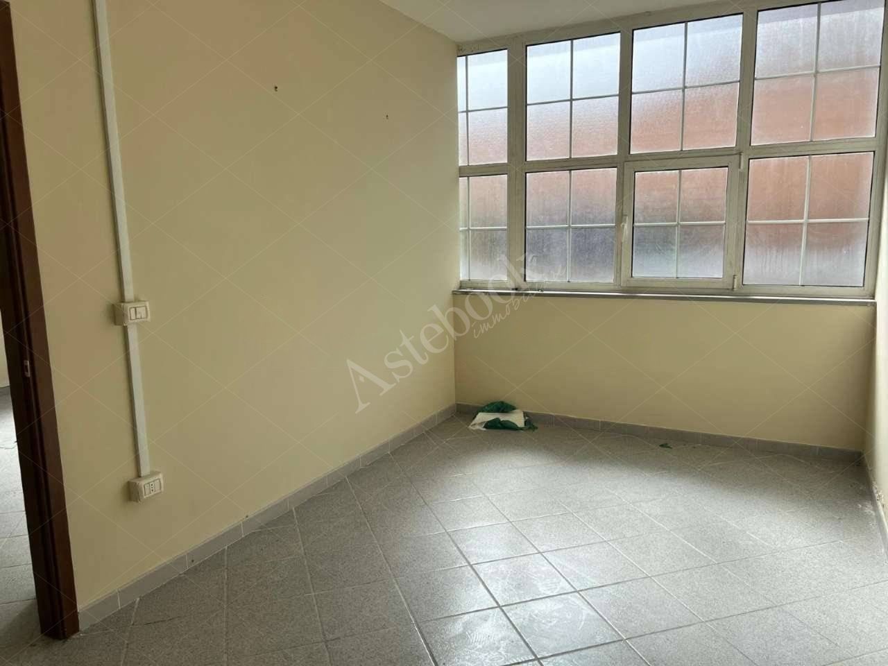 Unit� immobiliare ad uso deposito al piano terra con terrazzo in Martina Franca