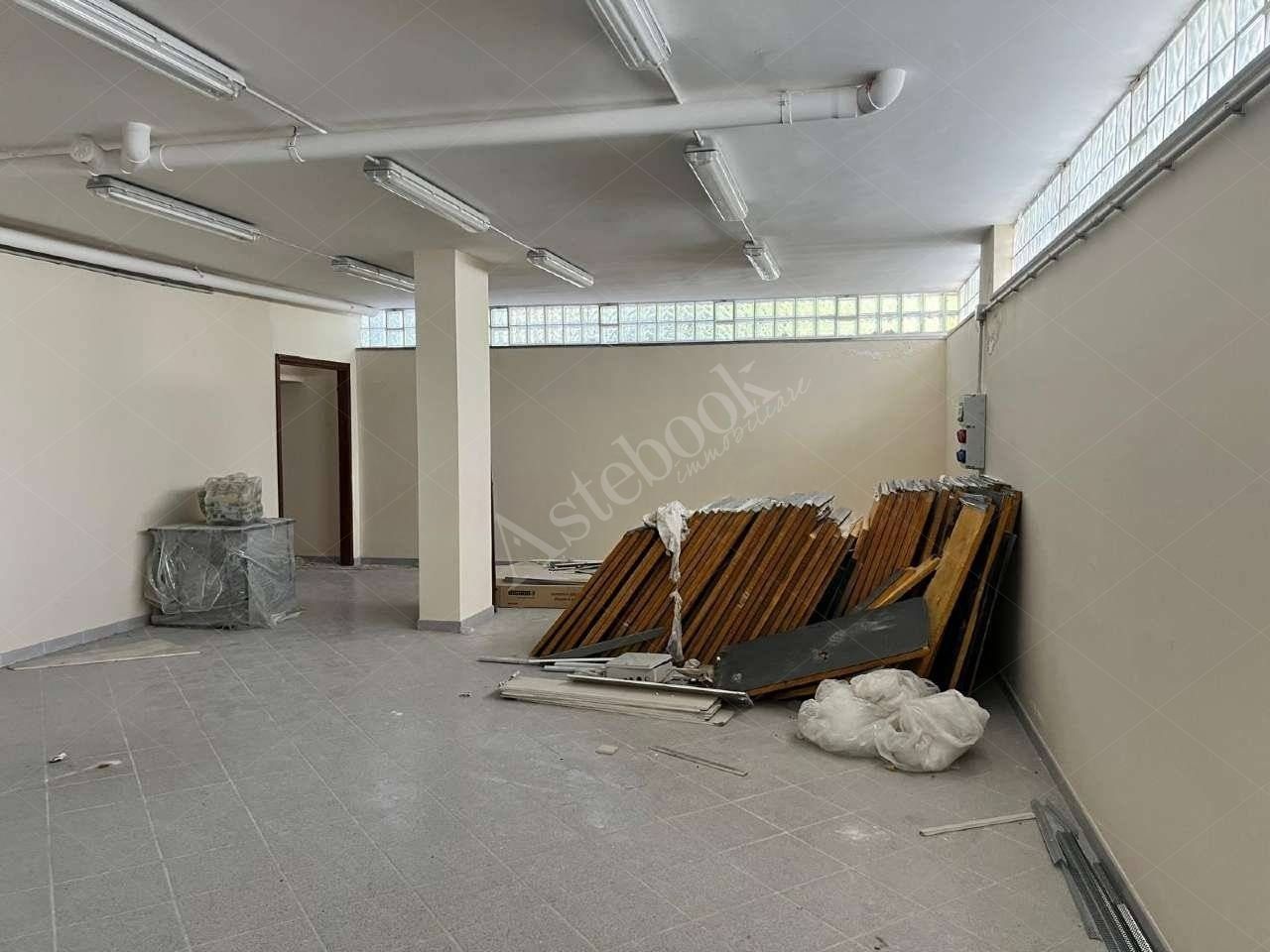 Unit� immobiliare ad uso deposito al piano terra con terrazzo in Martina Franca