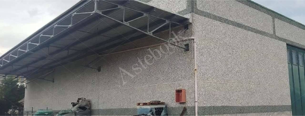 Porzione di capannone industriale con piazzale pertinenziale in Notaresco