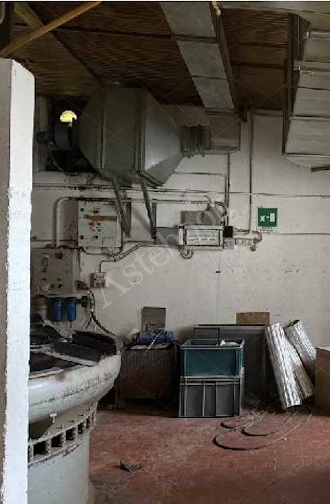 Compendio immobiliare a destinazione produttiva costituito da capannone con annessi uffici in Settala