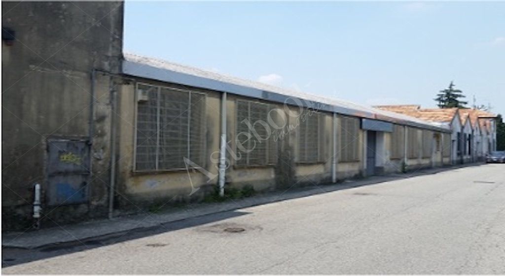 Unit� immobiliare ad uso laboratorio in Gallarate