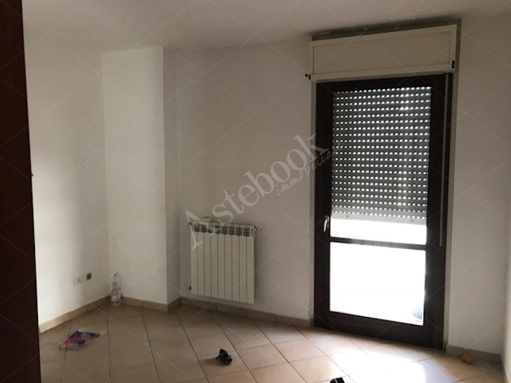 Unit� immobiliare ad uso ufficio al secondo piano in Fiano Romano