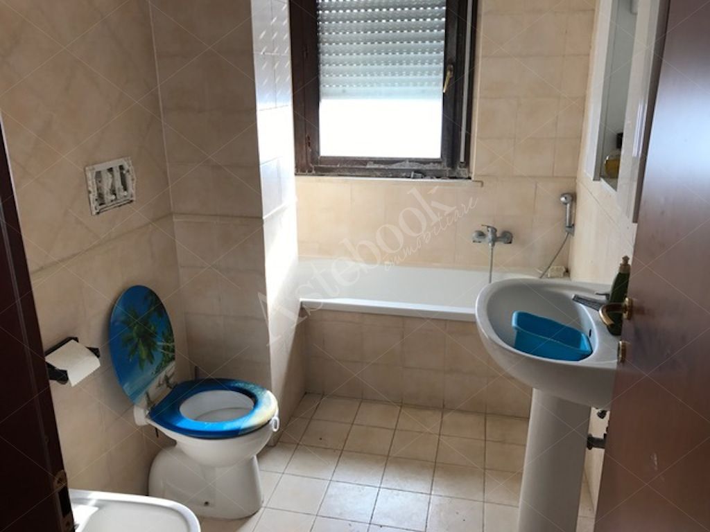 Unit� immobiliare ad uso ufficio al secondo piano in Fiano Romano