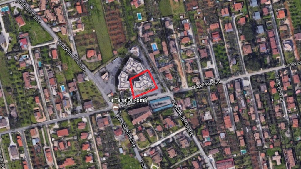 Unit� immobiliare ad uso ufficio al secondo piano in Fiano Romano