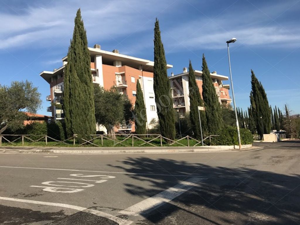 Unit� immobiliare ad uso ufficio al secondo piano in Fiano Romano