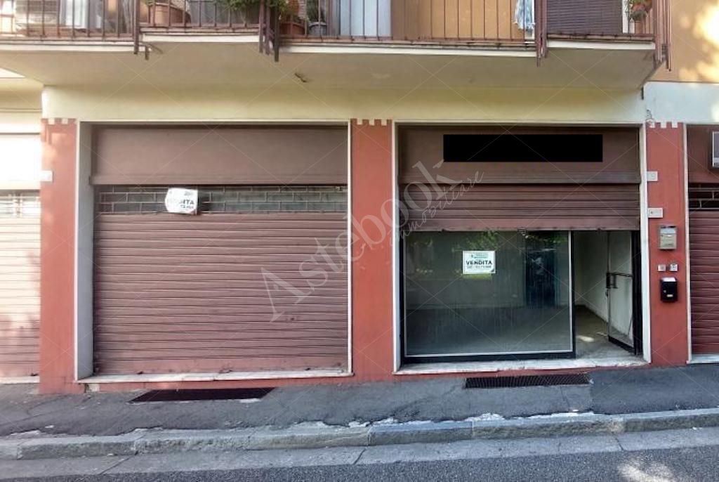 Locale commerciale al piano terra in Brescia