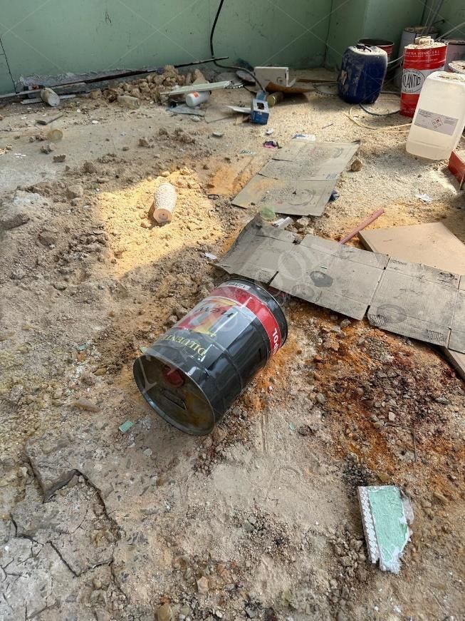 Porzione di complesso artigianale con area pertinenziale in Recanati