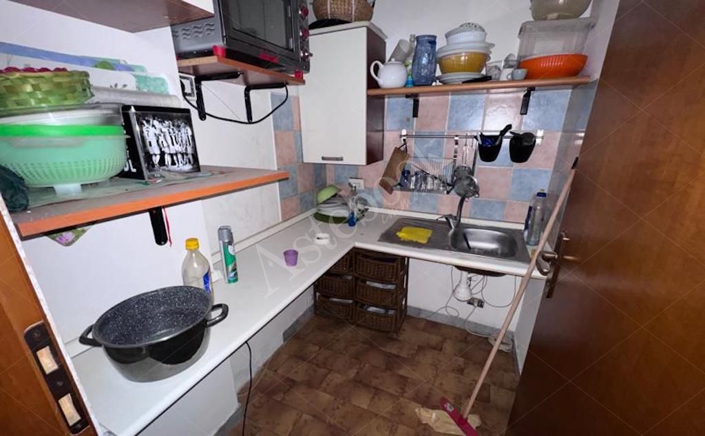 Ufficio al secondo piano in contesto residenziale in Roma
