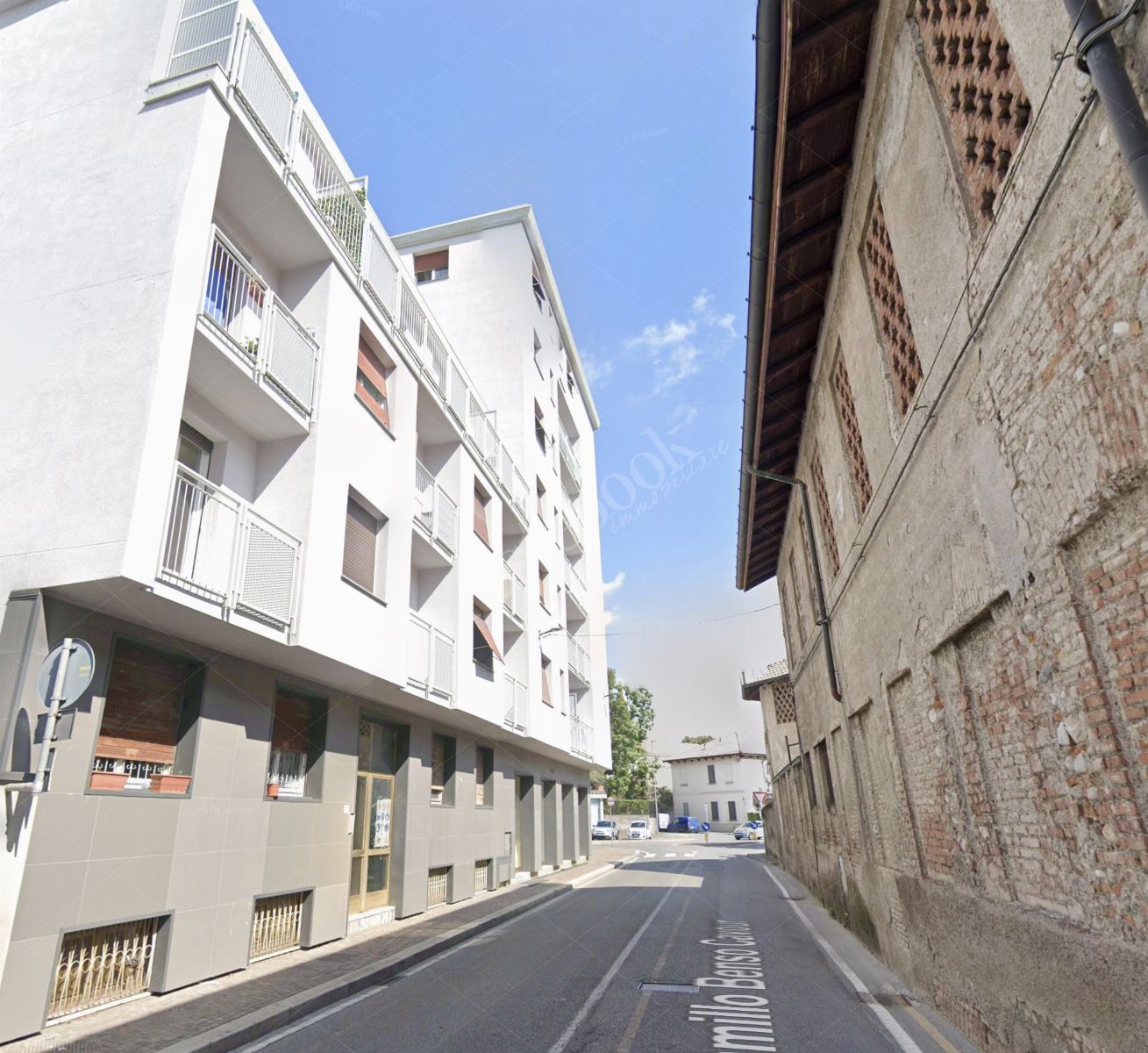 Unit� immobiliare ad uso ufficio al piano rialzato in Mariano Comense