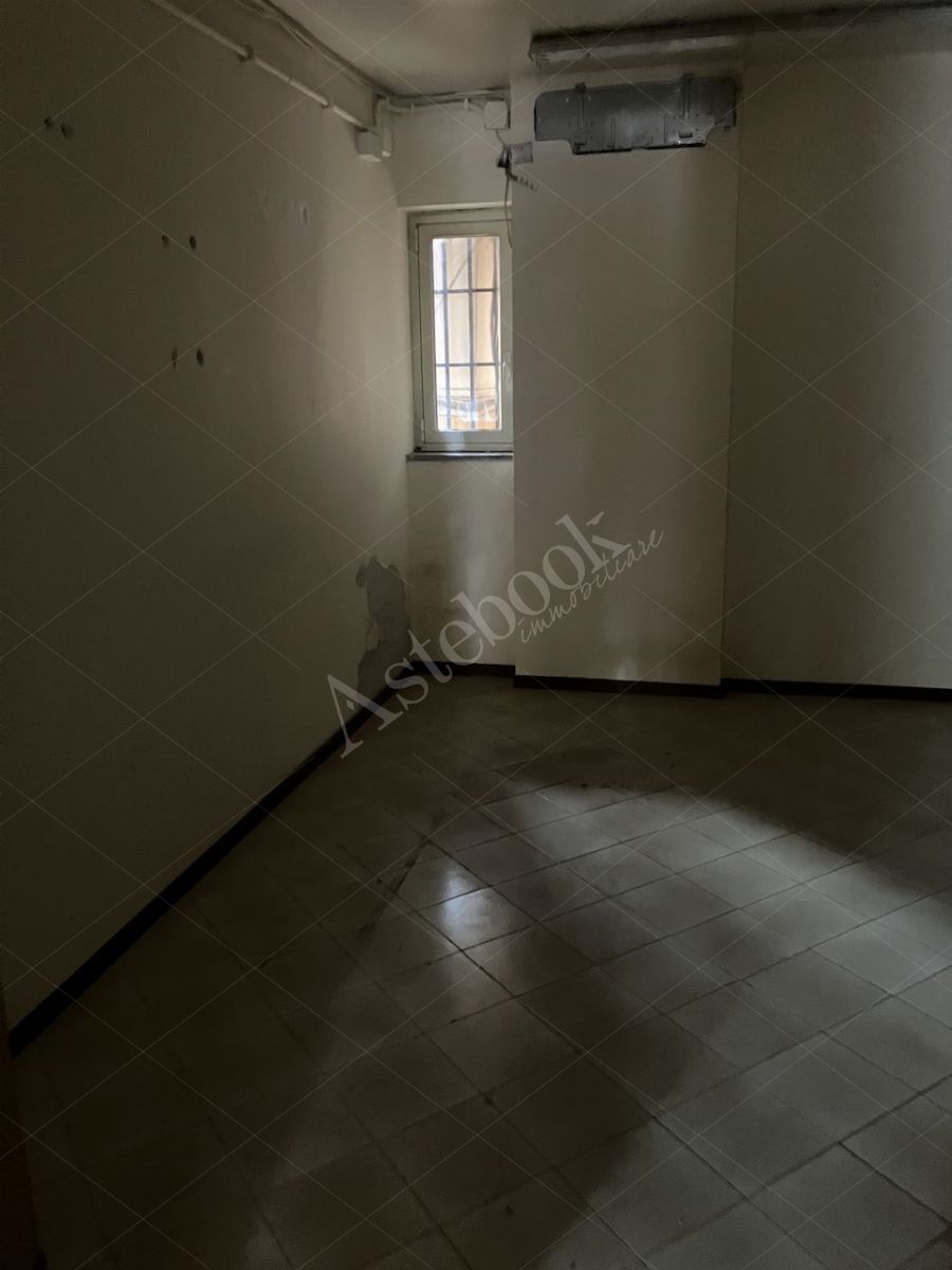 Due immobili commerciali - direzionali in Palermo