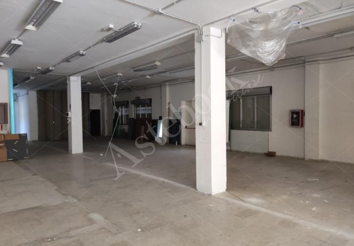 Due immobili commerciali - direzionali in Palermo