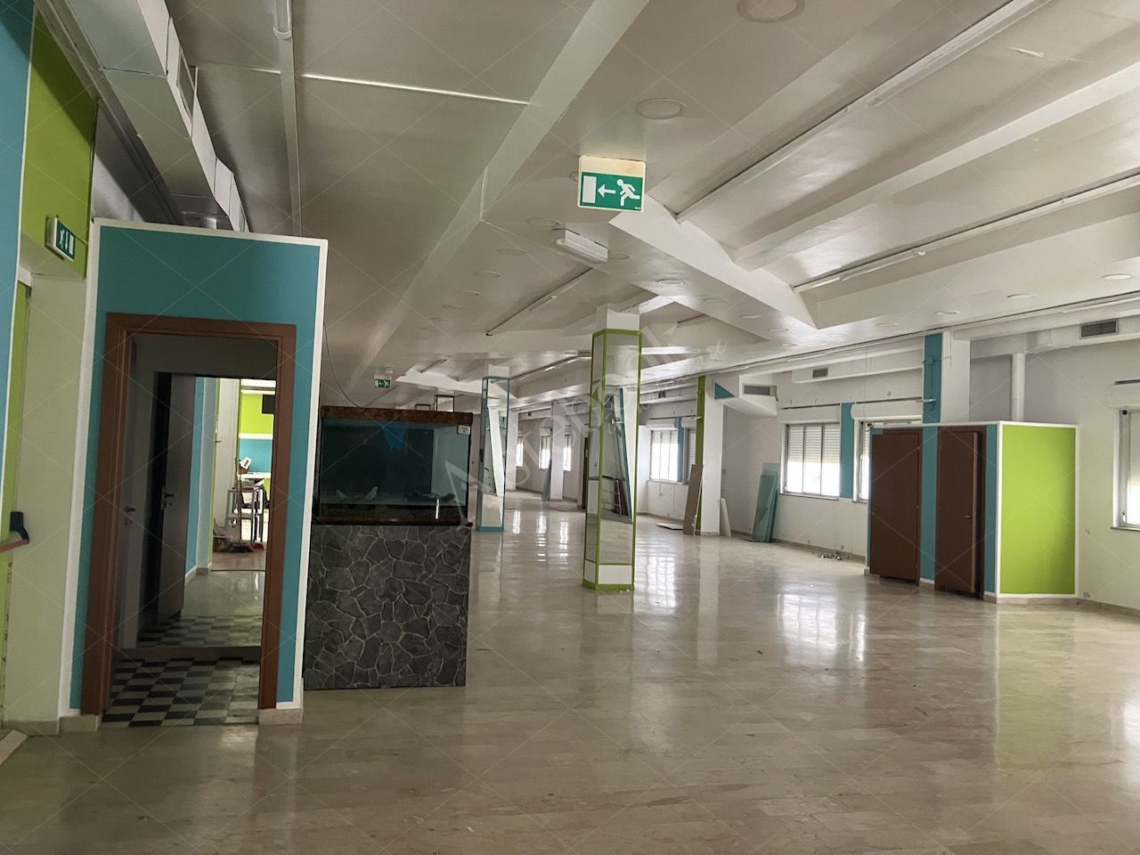 Due immobili commerciali - direzionali in Palermo