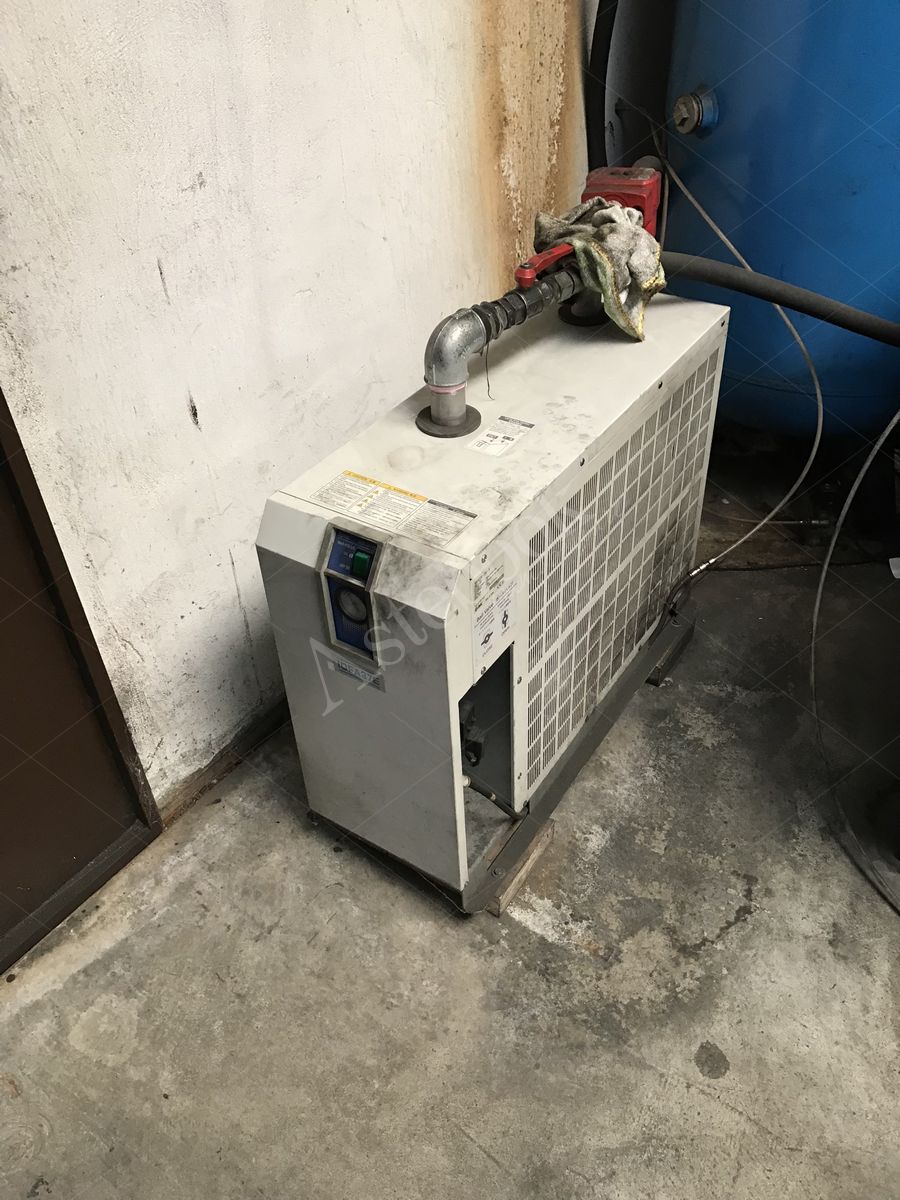 Lotto 3 - da Compressore e Essicatore