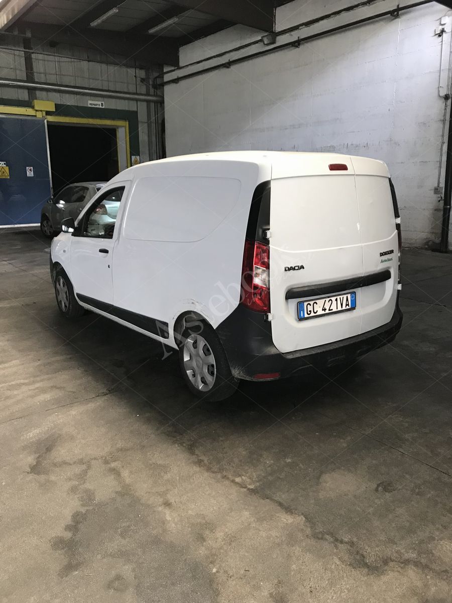 LOTTO 4.1 - Autocarro diesel - Dacia Dokker - GC 421 VA