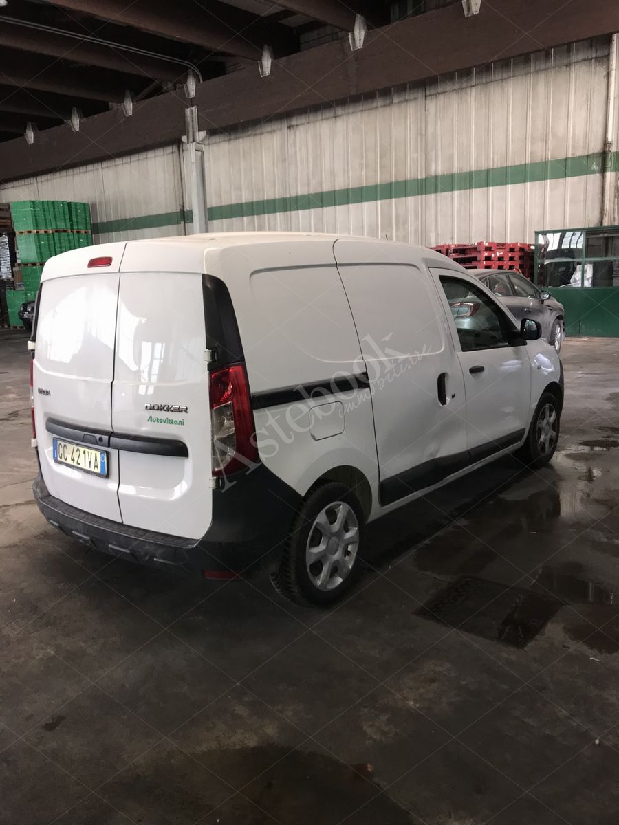 LOTTO 4.1 - Autocarro diesel - Dacia Dokker - GC 421 VA