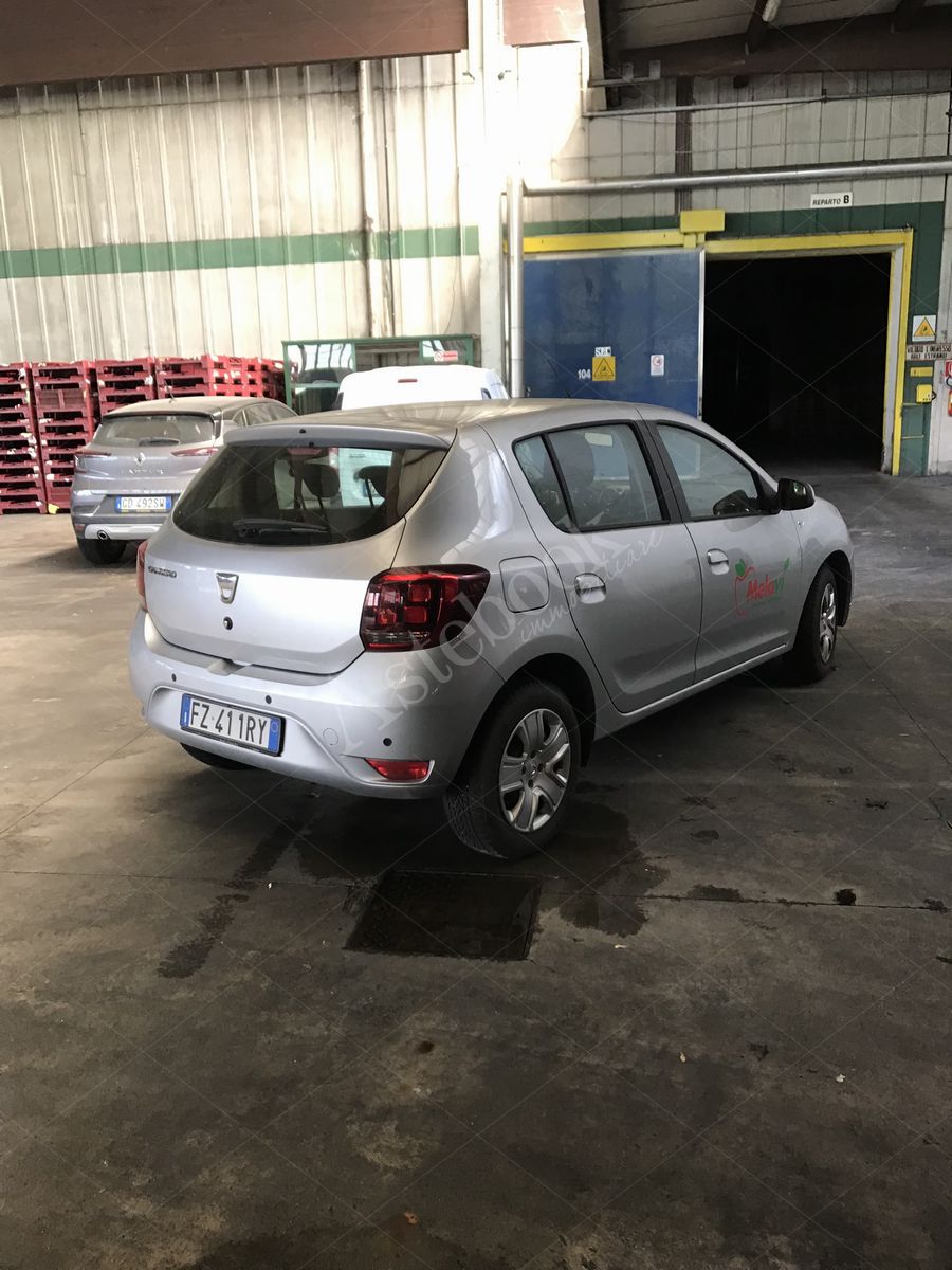LOTTO 4.2 - Autovettura benzina - Dacia Sandero - FZ 411 RY