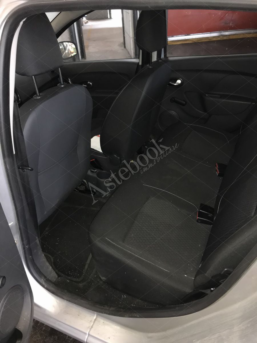 LOTTO 4.2 - Autovettura benzina - Dacia Sandero - FZ 411 RY