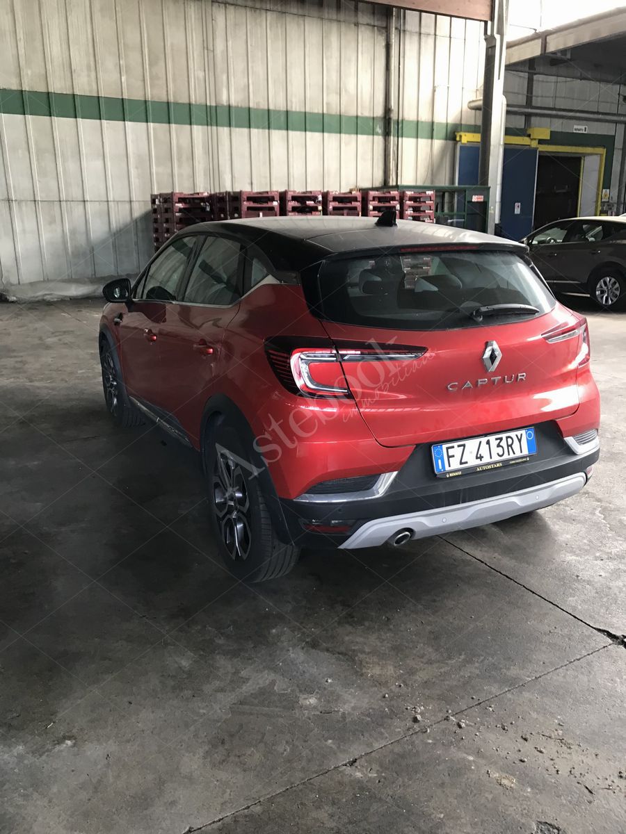 LOTTO 4.3 -Autovettura diesel - Renault Captur - FZ 413 RY