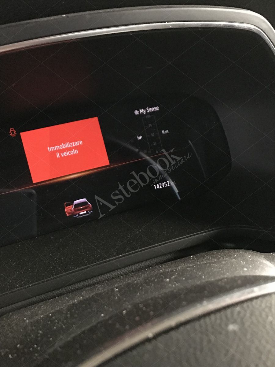 LOTTO 4.3 -Autovettura diesel - Renault Captur - FZ 413 RY