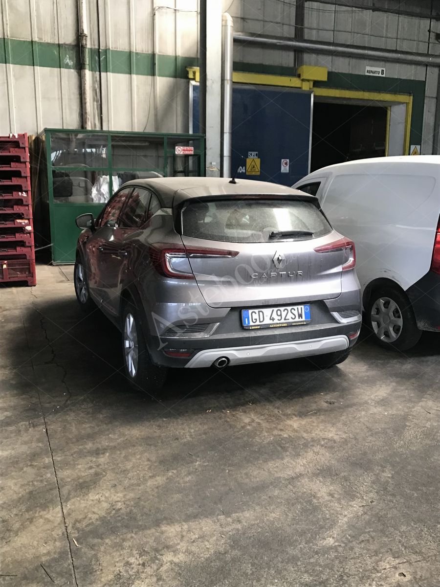 LOTTO 4.4 - Autovettura diesel - Renault Captur - GD 492 SW
