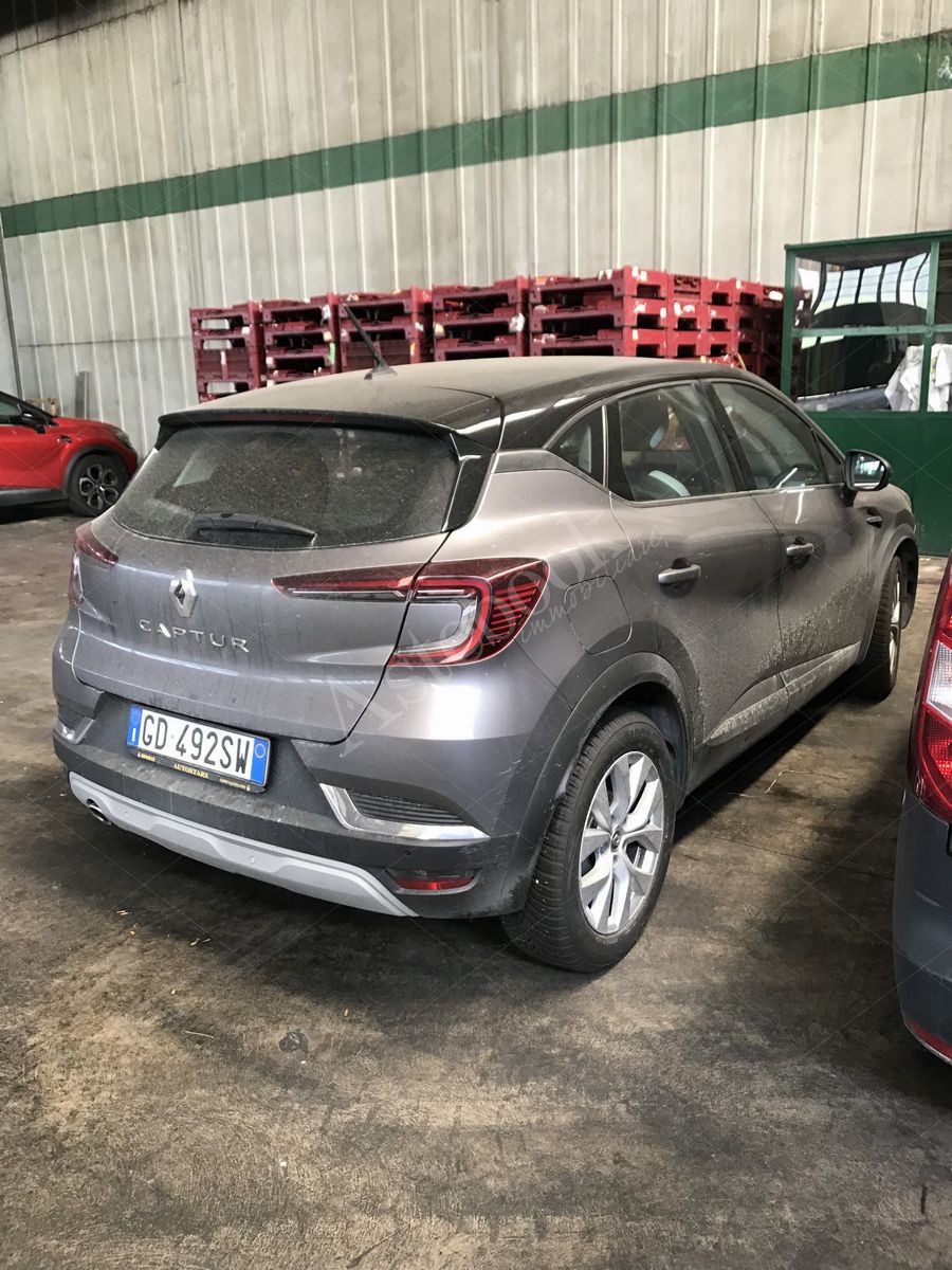 LOTTO 4.4 - Autovettura diesel - Renault Captur - GD 492 SW