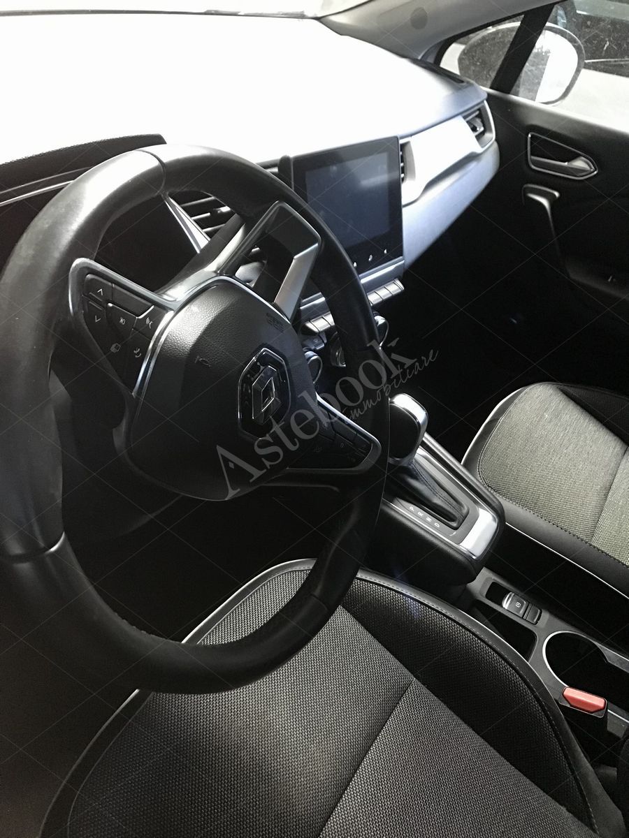 LOTTO 4.4 - Autovettura diesel - Renault Captur - GD 492 SW