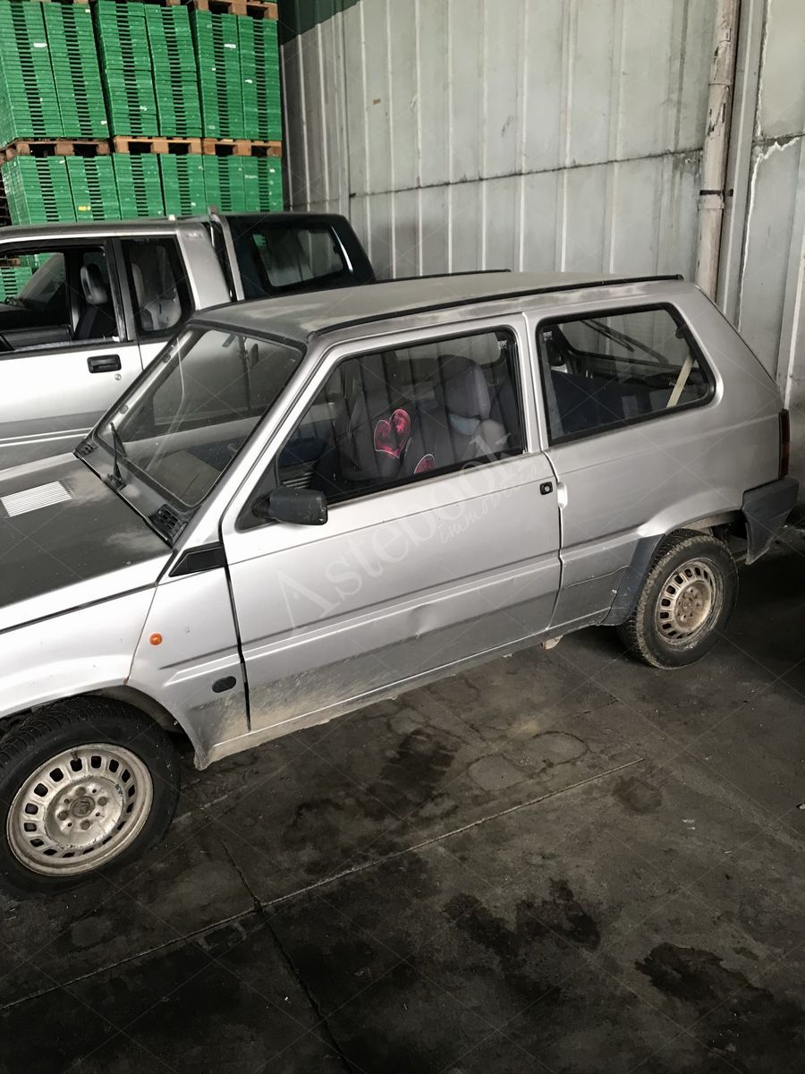 LOTTO 4.5 - Autovettura benzina - Fiat Panda - BW 454 PW