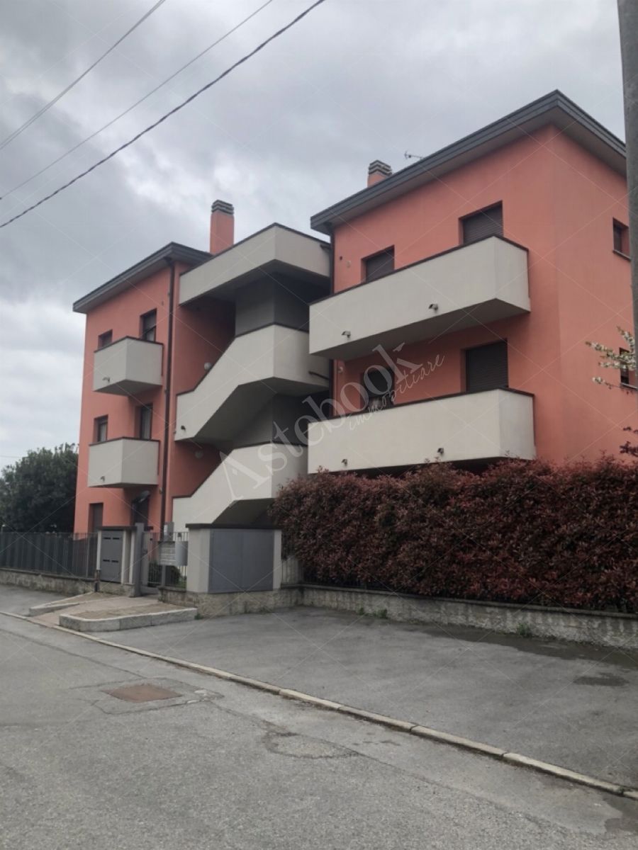 Appartamento di 57 mq con box in Casatenovo