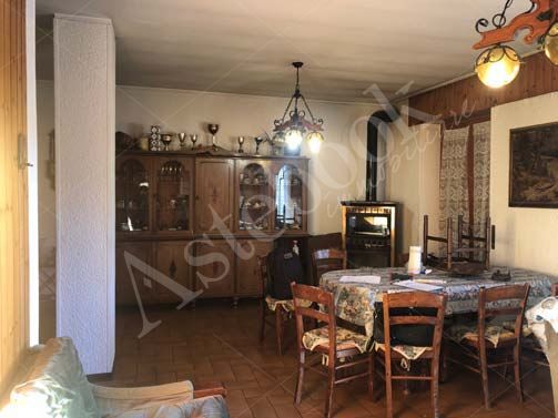 Porzione di fabbricato residenziale di 118 mq in Esino Lario