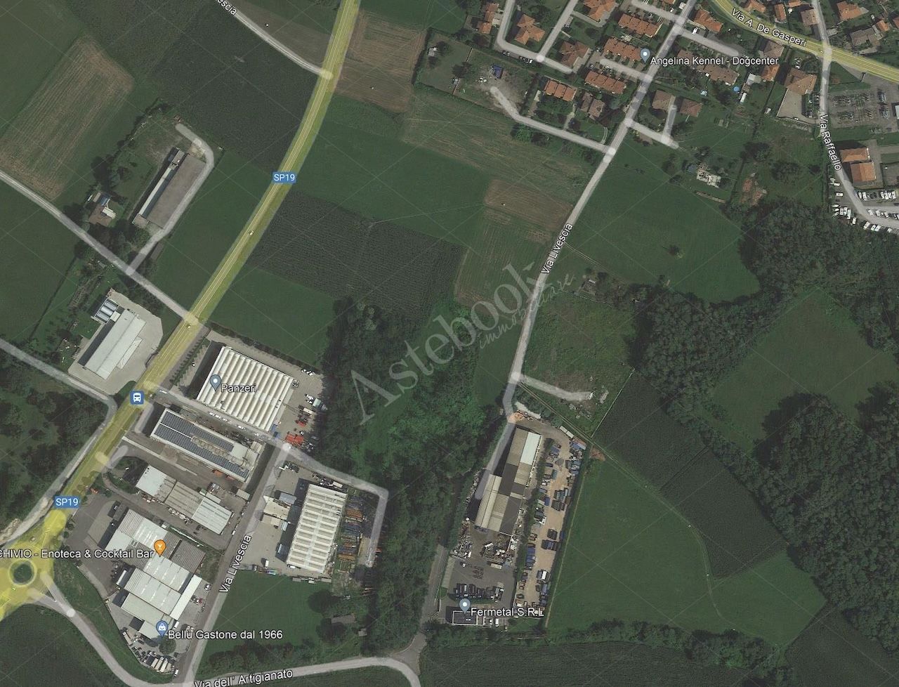 Terreni di varie tipologie per un totale di 3493 mq in Luisago