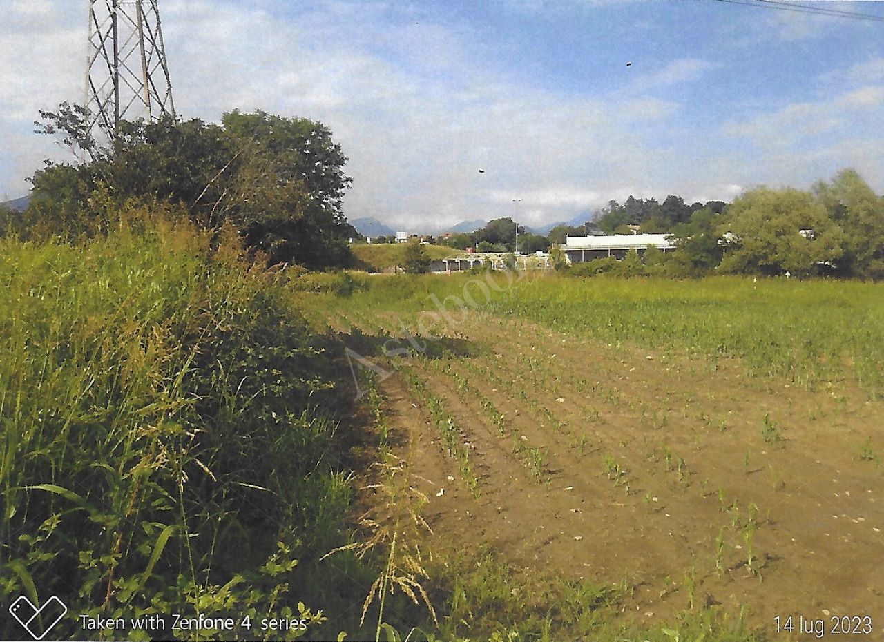 Terreno agricolo di 14010 mq in Costa Masnaga