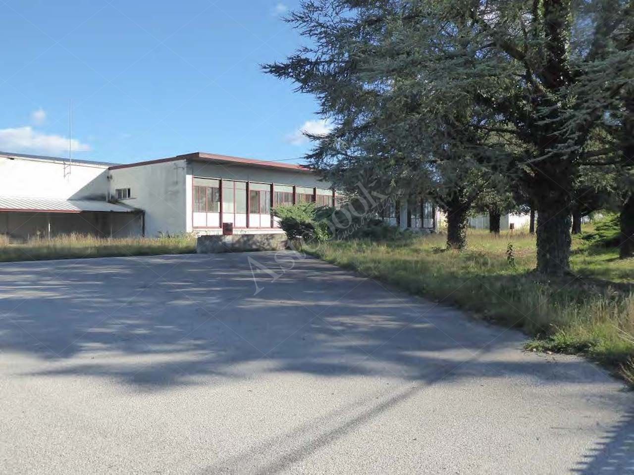 Capannone industriale adibito a smaltimento rifiuti posto su un area di 38.827 mq in Aviano