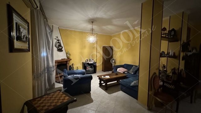 Appartamento al primo piano di 175 mq in Roma