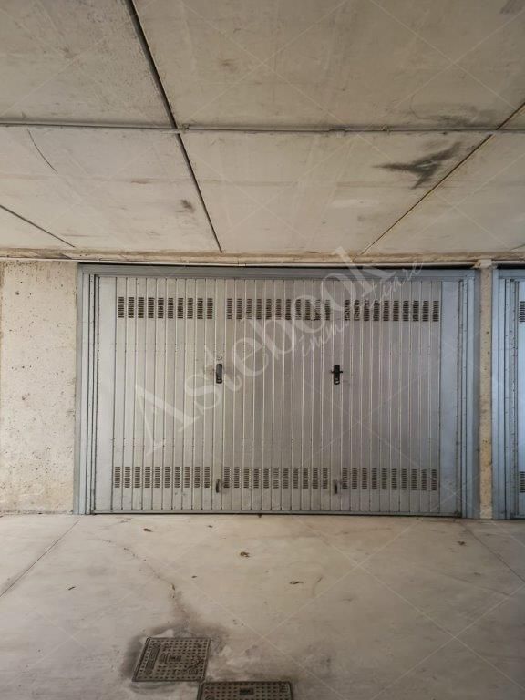 Box interrato di 38 mq in Venegono Superiore