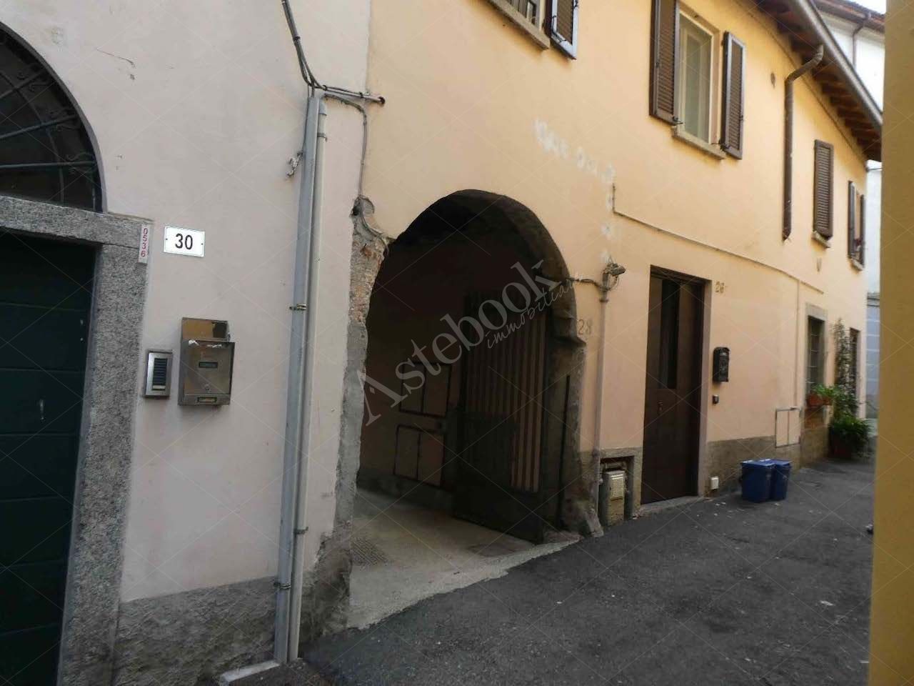 Fabbricato di due piani di 74 mq in Olginate