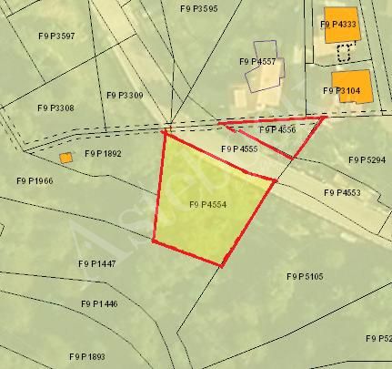 Porzioni di terreno di 15.364 mq in Carenno 