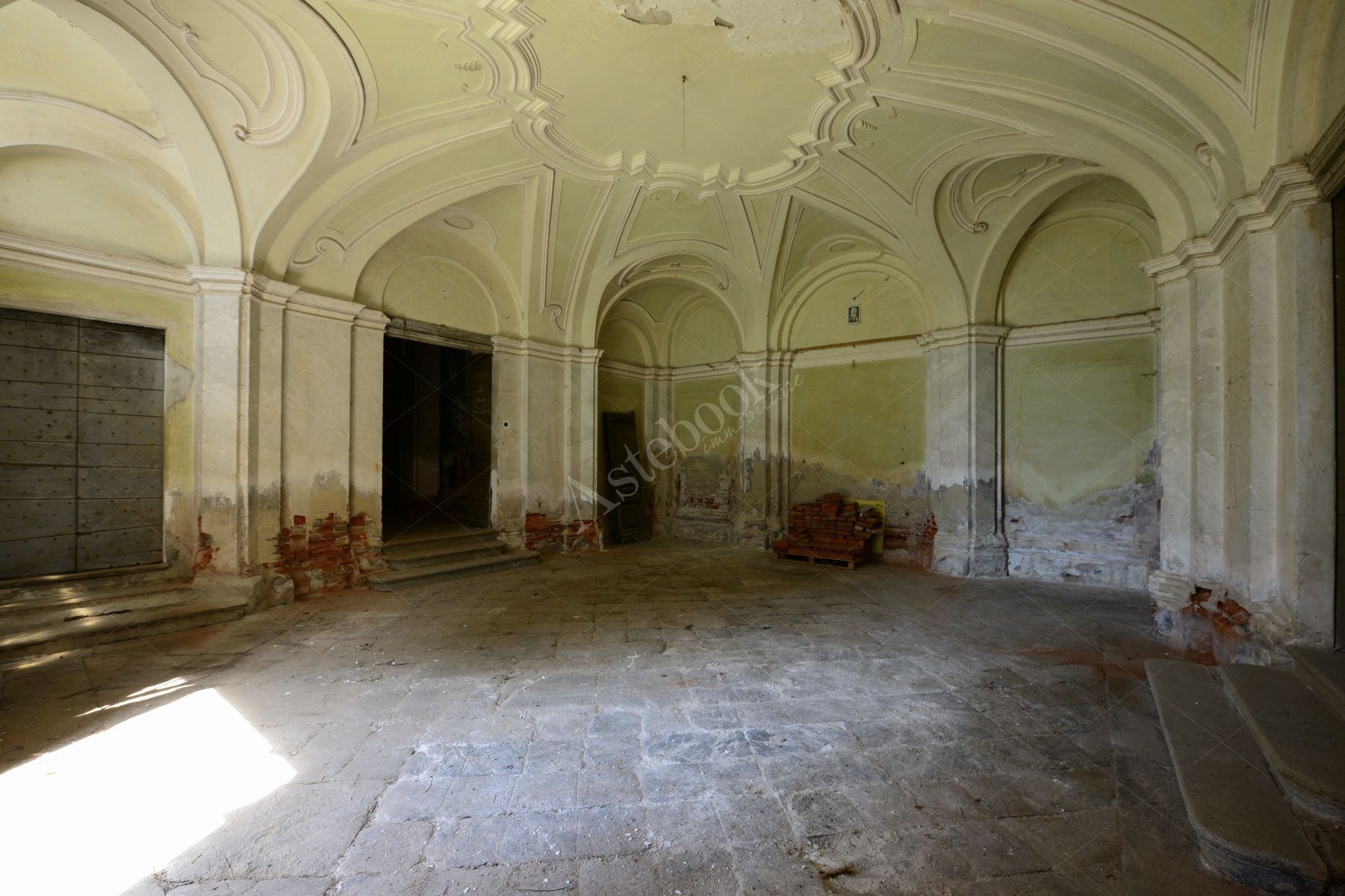 Castello di Montalenghe - Residenza Storica con Parco Monumentale